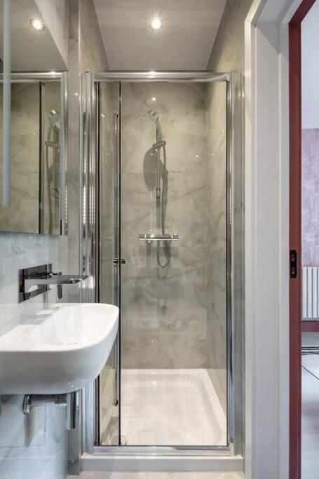 לונדון 1Lsr - High-End Luxury 2 Bed Designer Apartment מראה חיצוני תמונה
